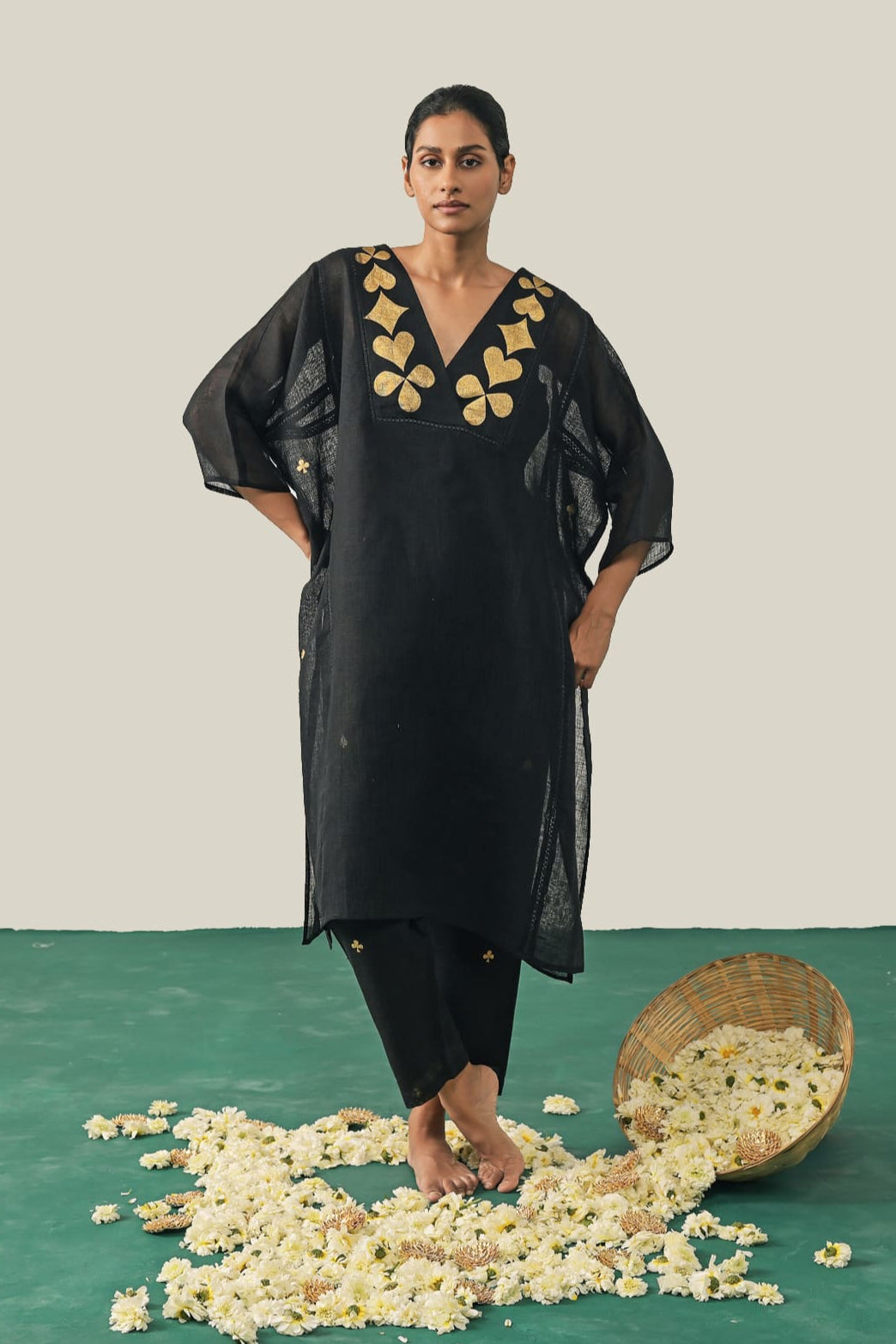 The Flush Femme Kurta Set - Black