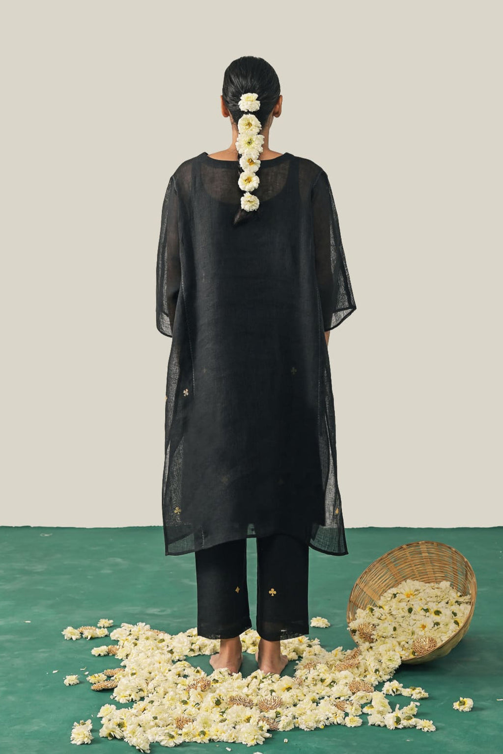 The Flush Femme Kurta Set - Black