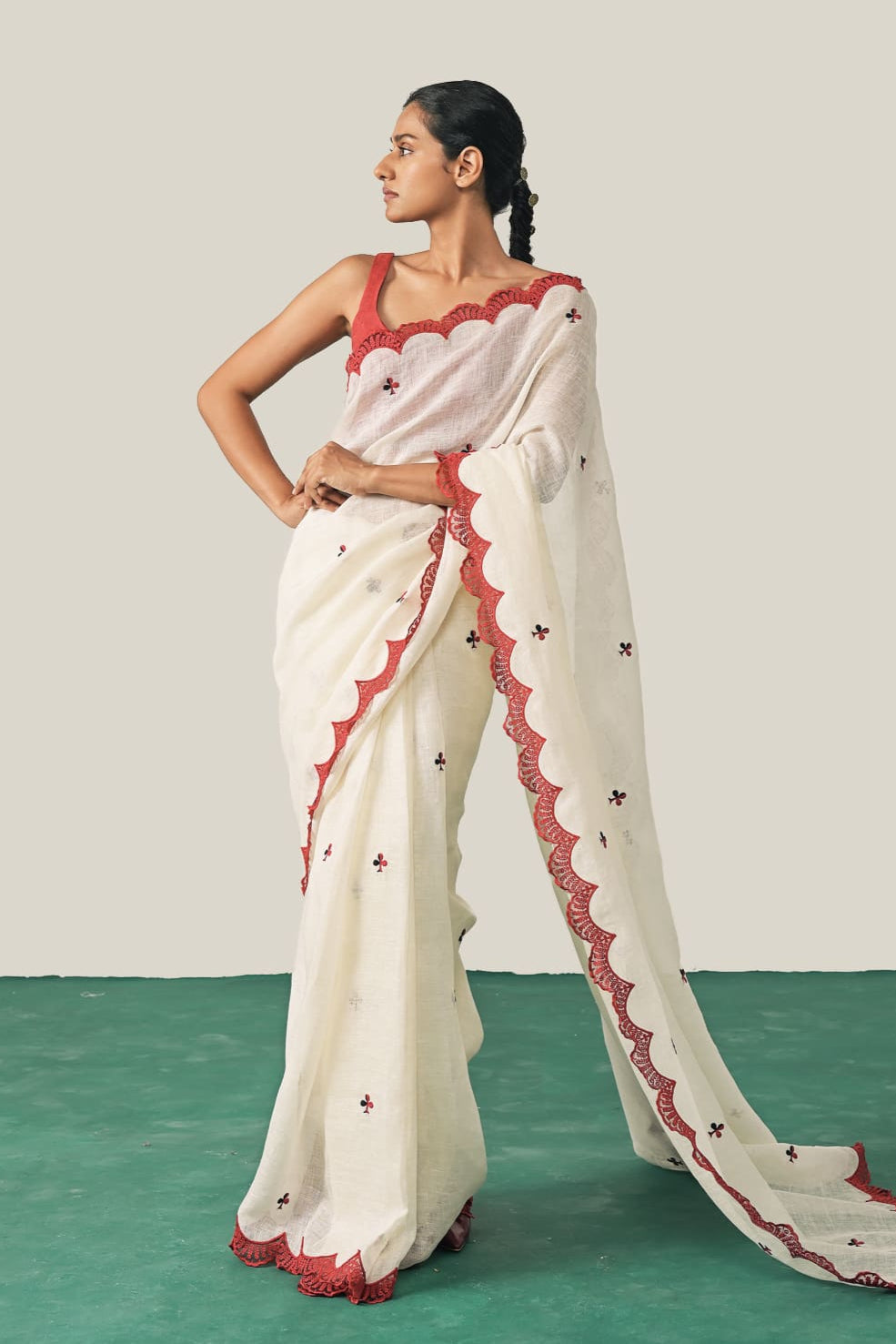 The Queen of Clubs Saree - Ivory