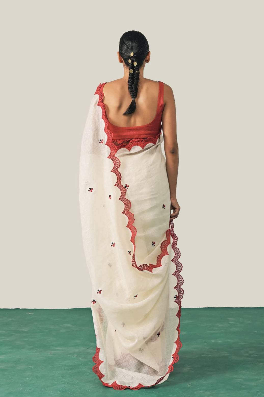 The Queen of Clubs Saree - Ivory
