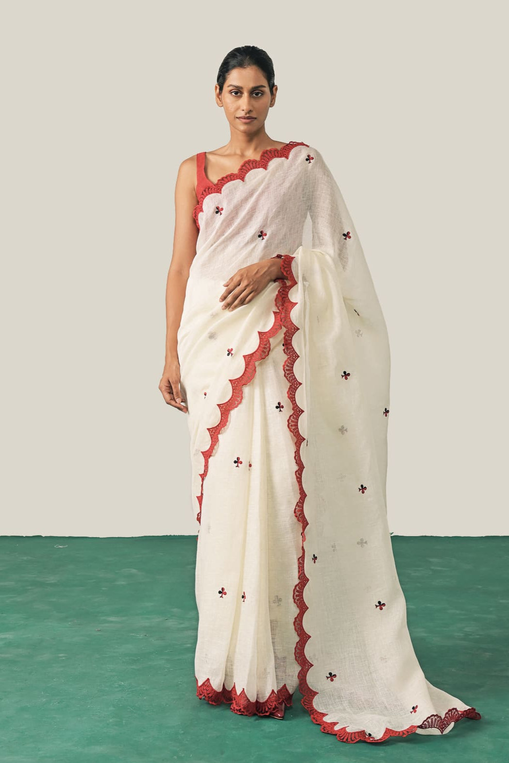 The Queen of Clubs Saree - Ivory